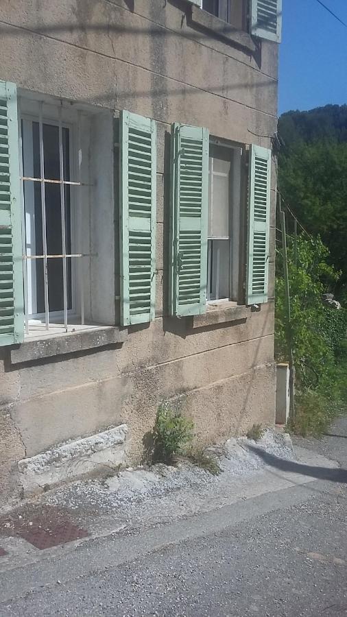 Appartement Dans Hameau Provencal Алло Екстер'єр фото